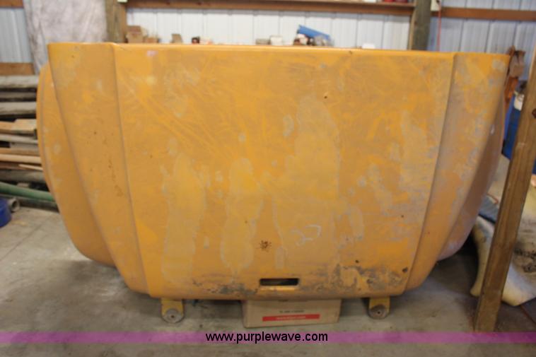 image for item H6544 International 4900 truck hood