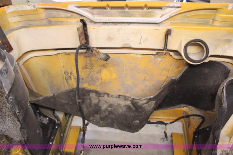 image for item H6544 International 4900 truck hood