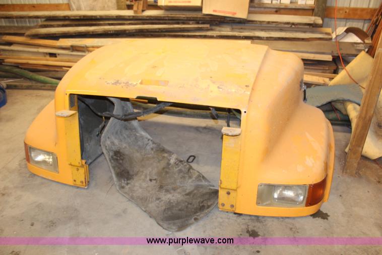 image for item H6544 International 4900 truck hood