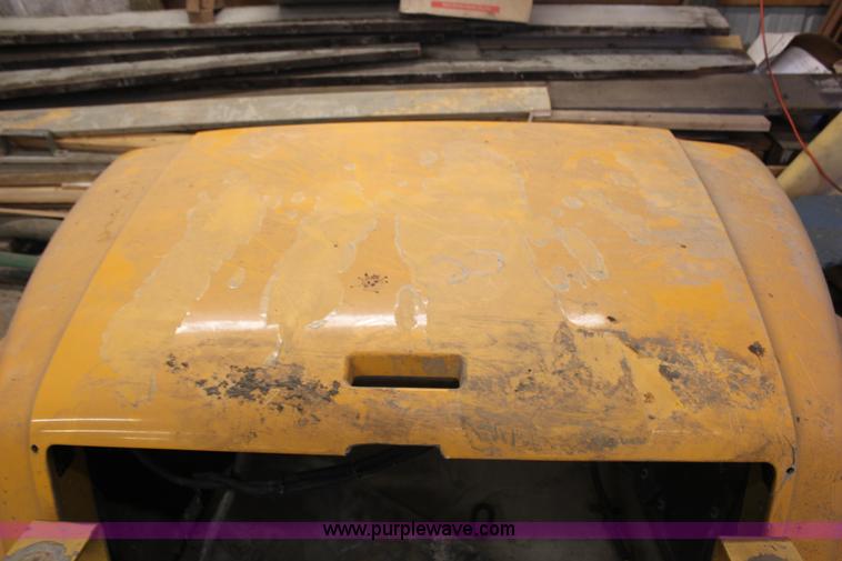 image for item H6544 International 4900 truck hood