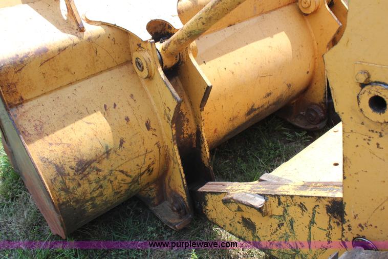 image for item H6547 1974 Caterpillar 955L track loader