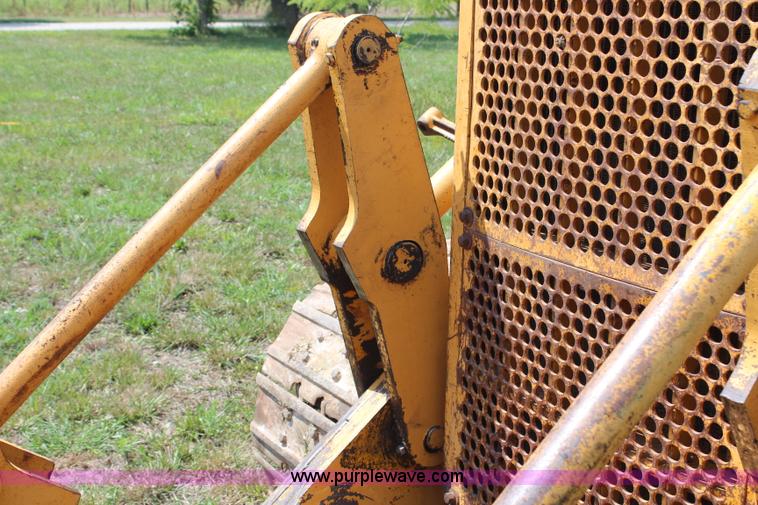 image for item H6547 1974 Caterpillar 955L track loader