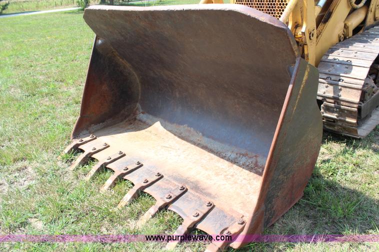 image for item H6547 1974 Caterpillar 955L track loader