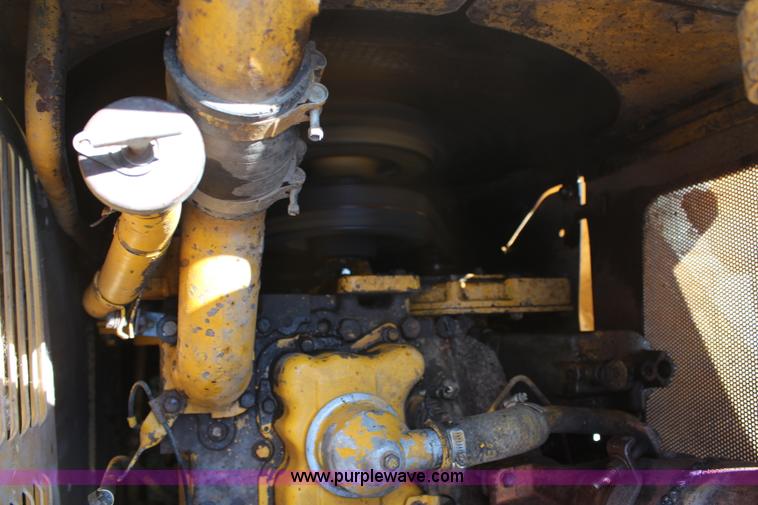 image for item H6547 1974 Caterpillar 955L track loader