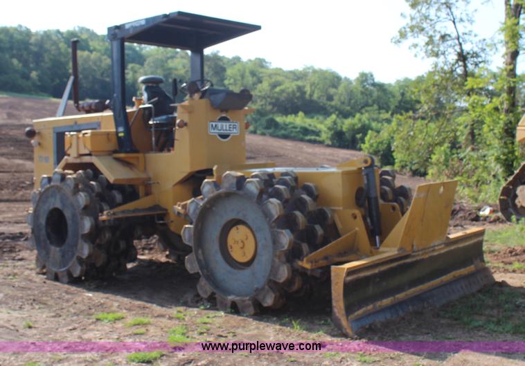 image for item H6553 Muller T118 compactor