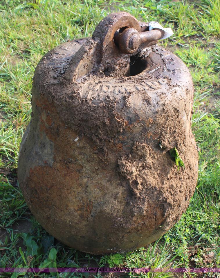 image for item H6554 4,000 lbs wrecking ball