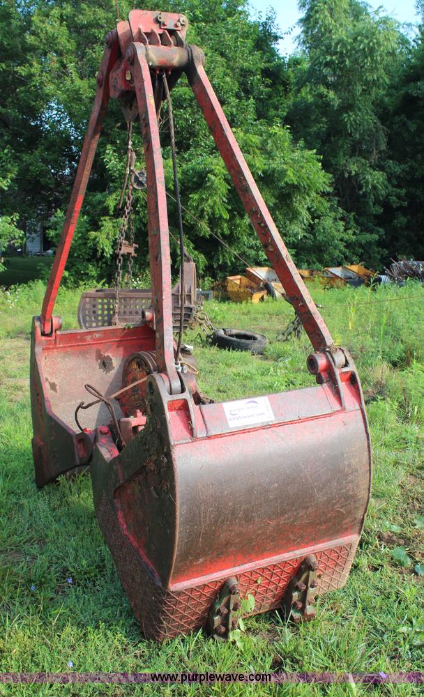 image for item H6555 Esco clam shell bucket