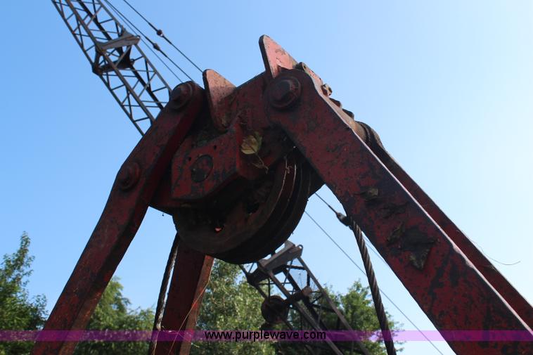 image for item H6555 Esco clam shell bucket