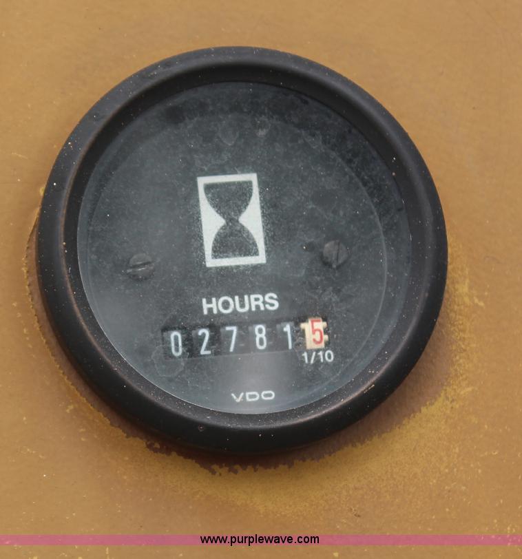 image for item H6704 1985 Caterpillar 225 LVC excavator