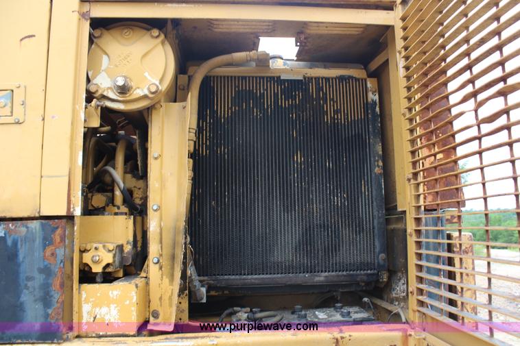 image for item H6704 1985 Caterpillar 225 LVC excavator