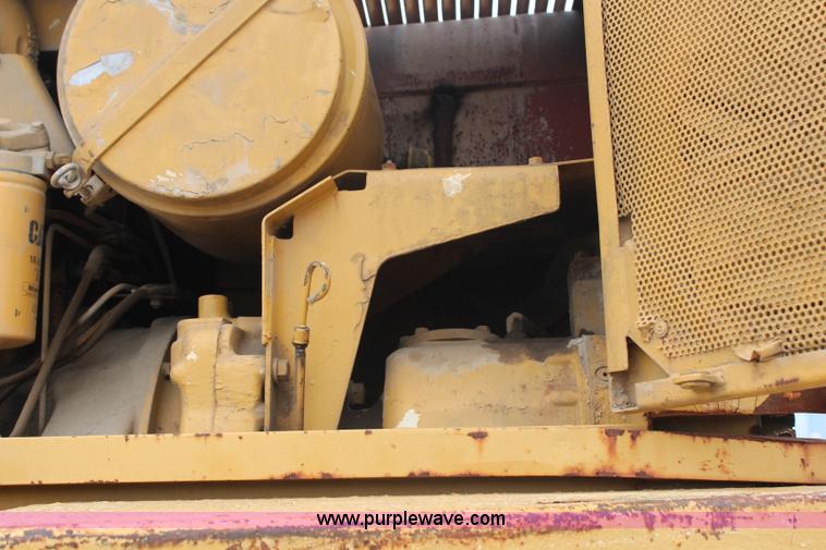 image for item H6704 1985 Caterpillar 225 LVC excavator