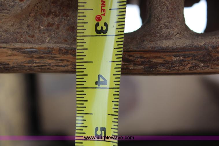 image for item H6704 1985 Caterpillar 225 LVC excavator