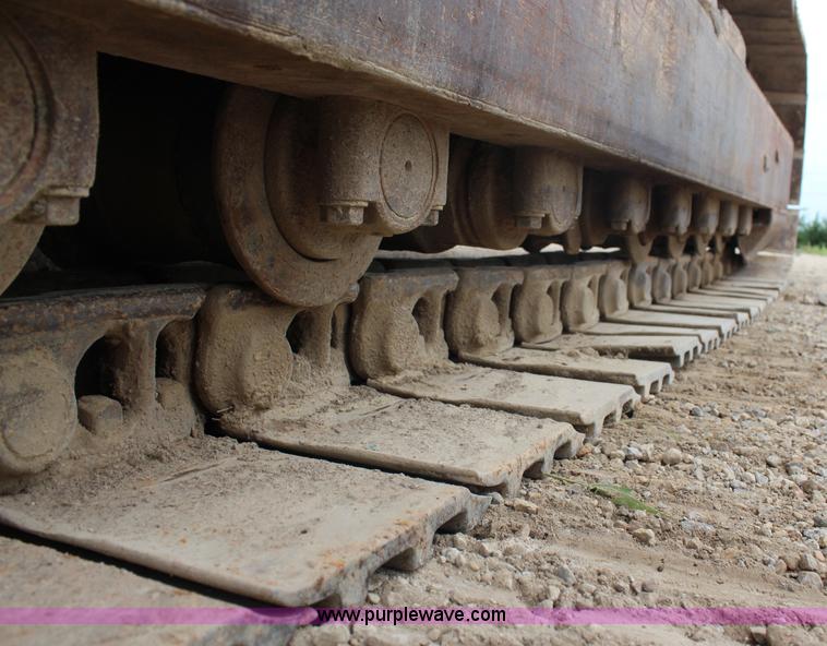 image for item H6704 1985 Caterpillar 225 LVC excavator