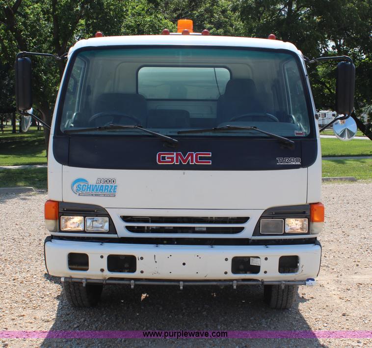 image for item H6735 2000 GMC 4500 sweeper truck