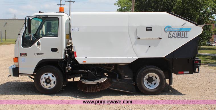 image for item H6735 2000 GMC 4500 sweeper truck