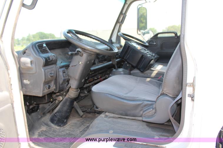 image for item H6735 2000 GMC 4500 sweeper truck