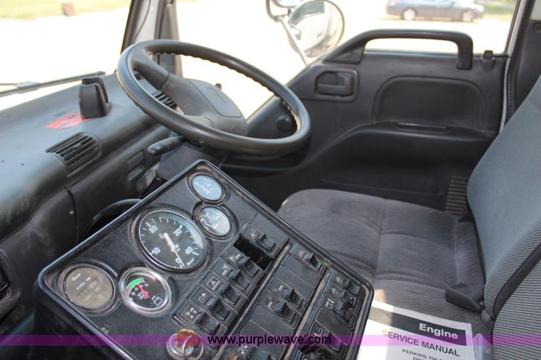 image for item H6735 2000 GMC 4500 sweeper truck