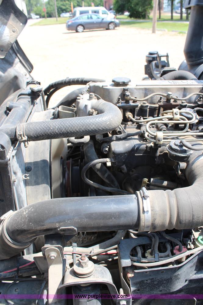 image for item H6735 2000 GMC 4500 sweeper truck