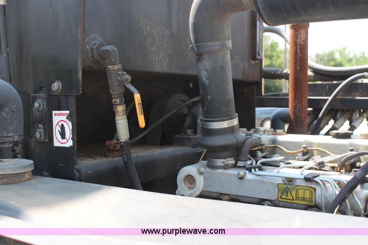 image for item H6735 2000 GMC 4500 sweeper truck