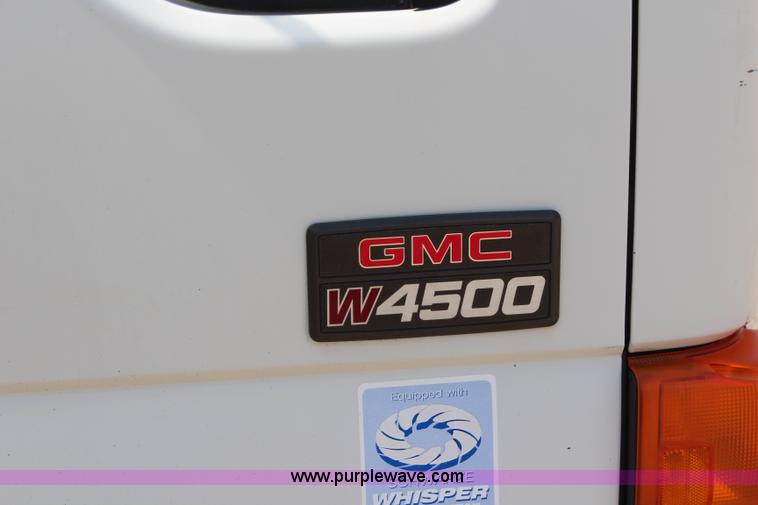 image for item H6735 2000 GMC 4500 sweeper truck