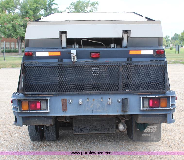 image for item H6736 1999 Isuzu NPR sweeper truck