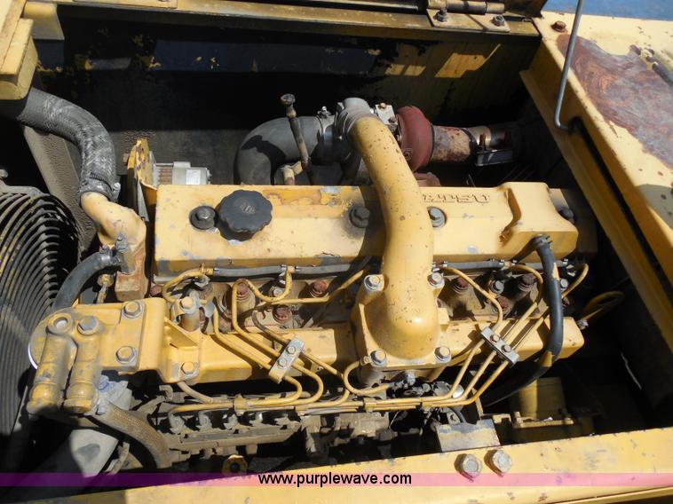 image for item H9849 Komatsu PC200LC-5L excavator