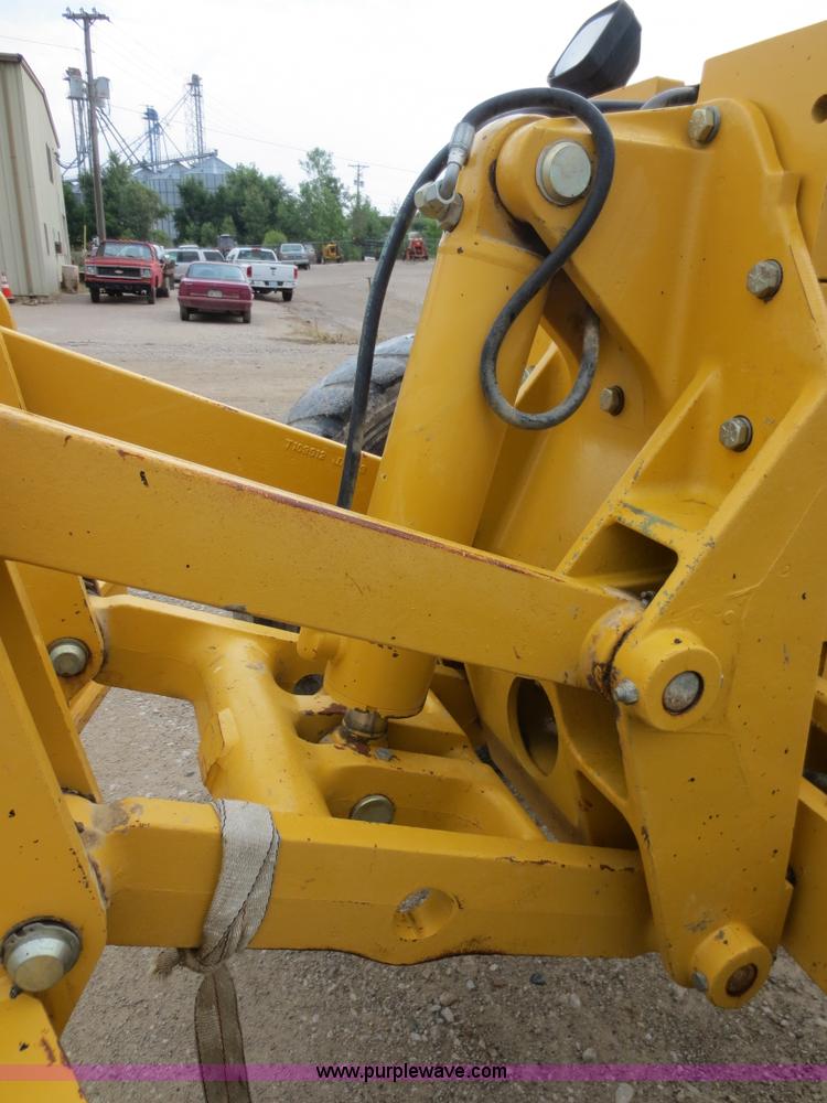 image for item H9851 2002 John Deere 770CH Series II motor grader