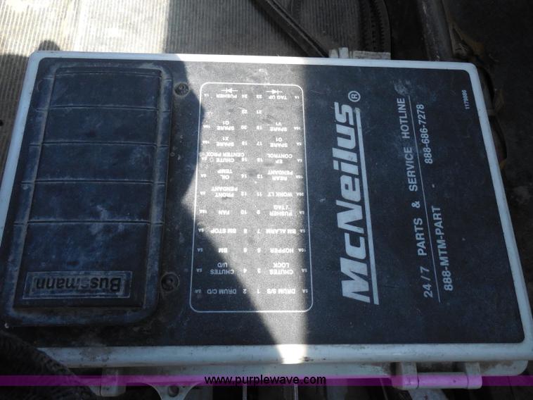 image for item H9863 1996 Mack RD690S mixer truck