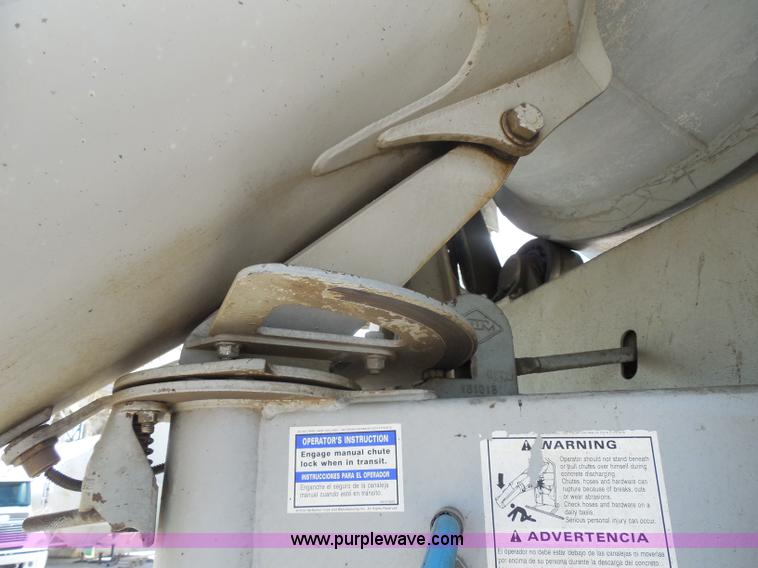 image for item H9863 1996 Mack RD690S mixer truck