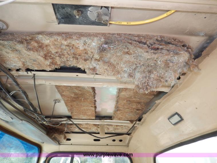 image for item I4441 1986 Ford LT8000 dump truck