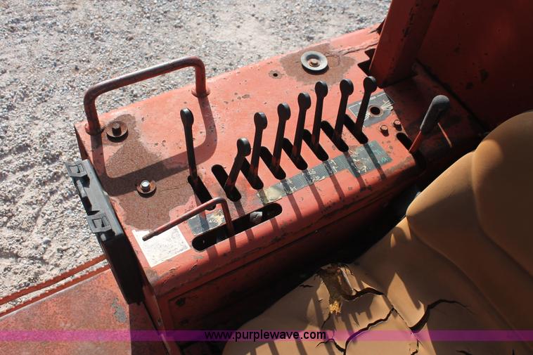 image for item I7933 1997 Ditch Witch 7610DD trencher cable plow
