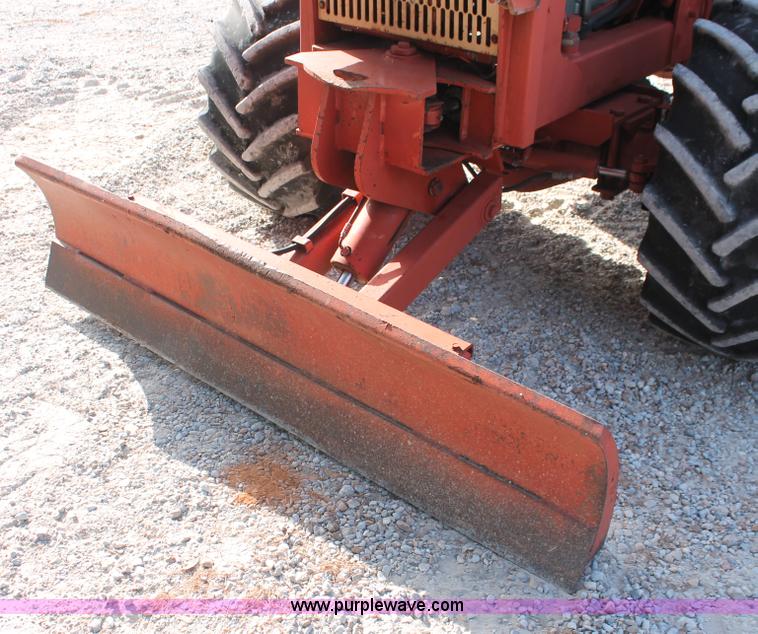 image for item I7933 1997 Ditch Witch 7610DD trencher cable plow