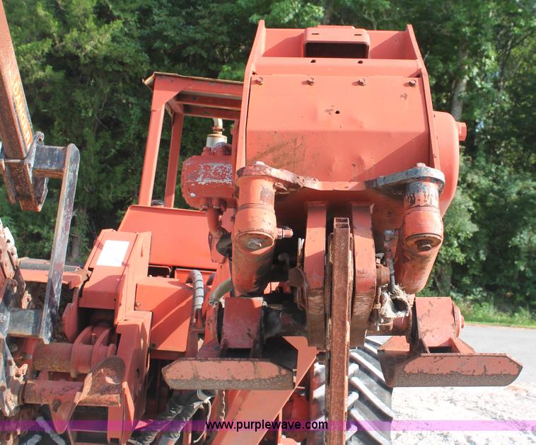 image for item I7933 1997 Ditch Witch 7610DD trencher cable plow