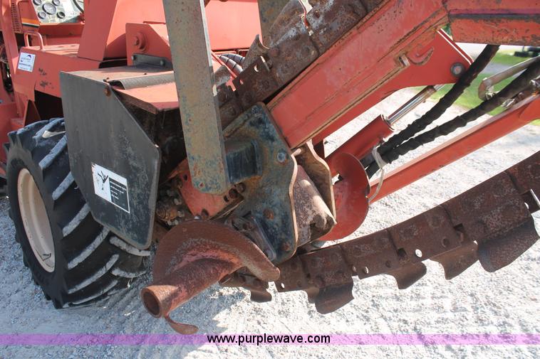 image for item I7933 1997 Ditch Witch 7610DD trencher cable plow
