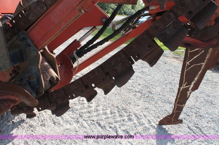 image for item I7933 1997 Ditch Witch 7610DD trencher cable plow
