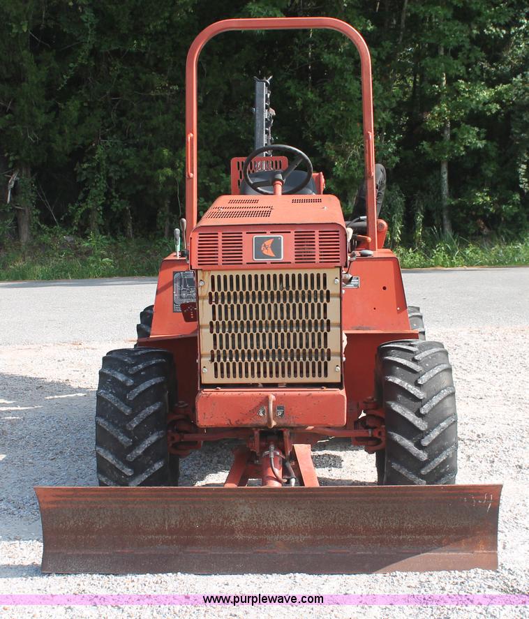 image for item I7934 2002 Ditch Witch 3700DD slide trencher