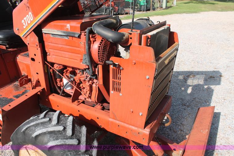 image for item I7934 2002 Ditch Witch 3700DD slide trencher