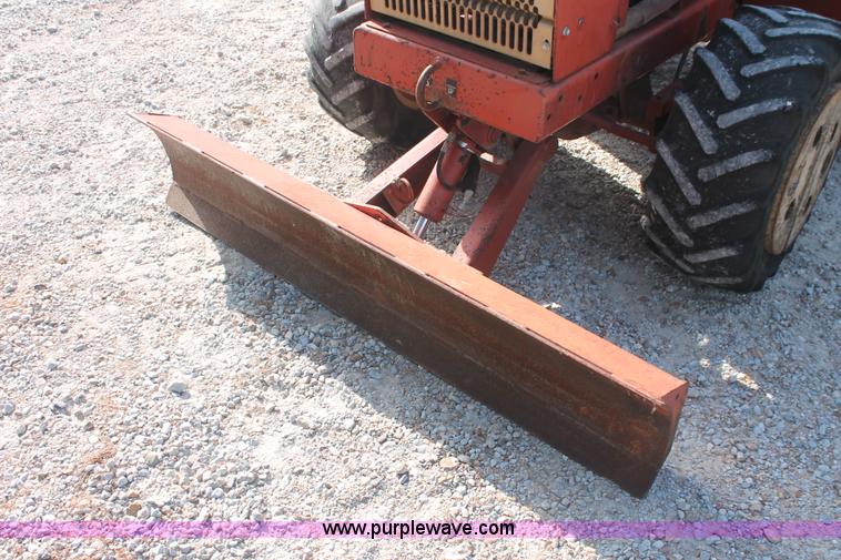 image for item I7934 2002 Ditch Witch 3700DD slide trencher