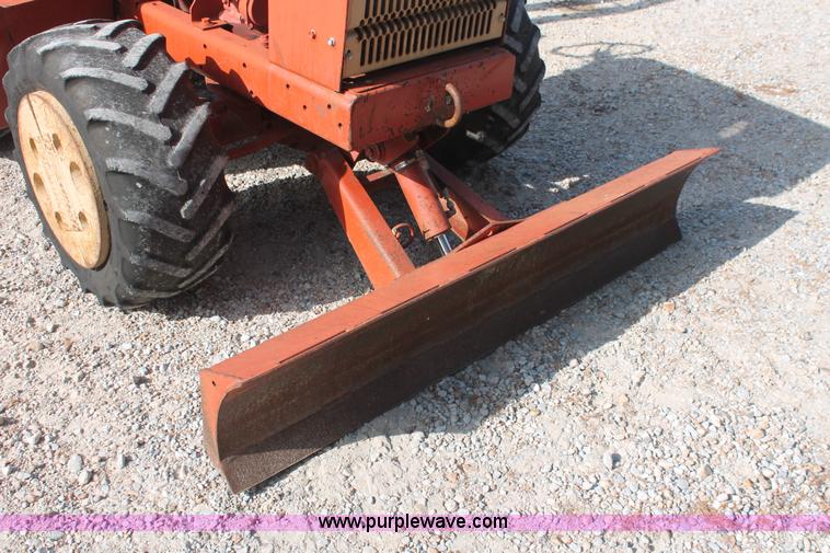 image for item I7934 2002 Ditch Witch 3700DD slide trencher