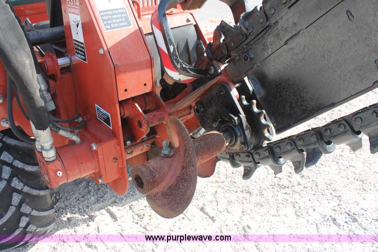 image for item I7934 2002 Ditch Witch 3700DD slide trencher