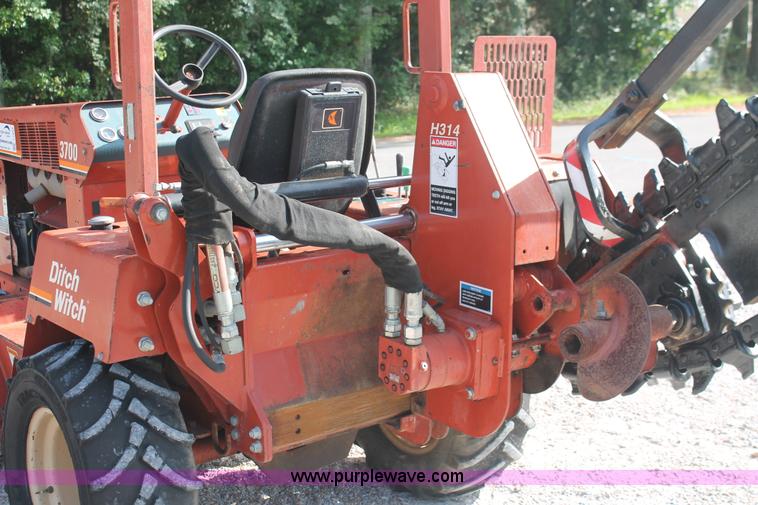 image for item I7934 2002 Ditch Witch 3700DD slide trencher