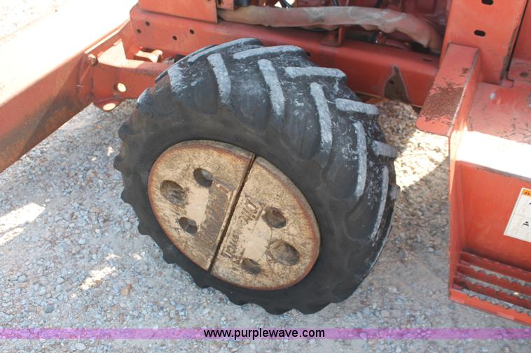 image for item I7934 2002 Ditch Witch 3700DD slide trencher