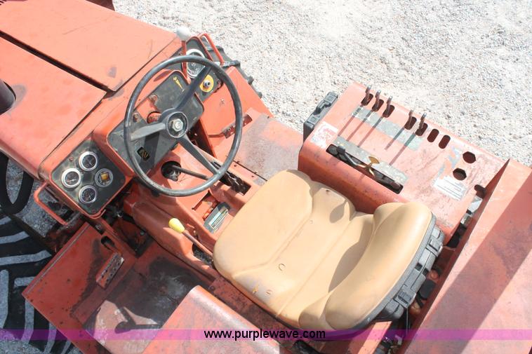 image for item I7935 1993 Ditch Witch 5110DD trencher