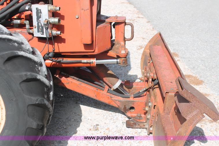 image for item I7935 1993 Ditch Witch 5110DD trencher