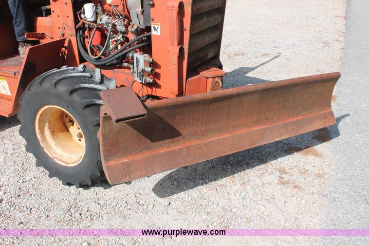 image for item I7935 1993 Ditch Witch 5110DD trencher