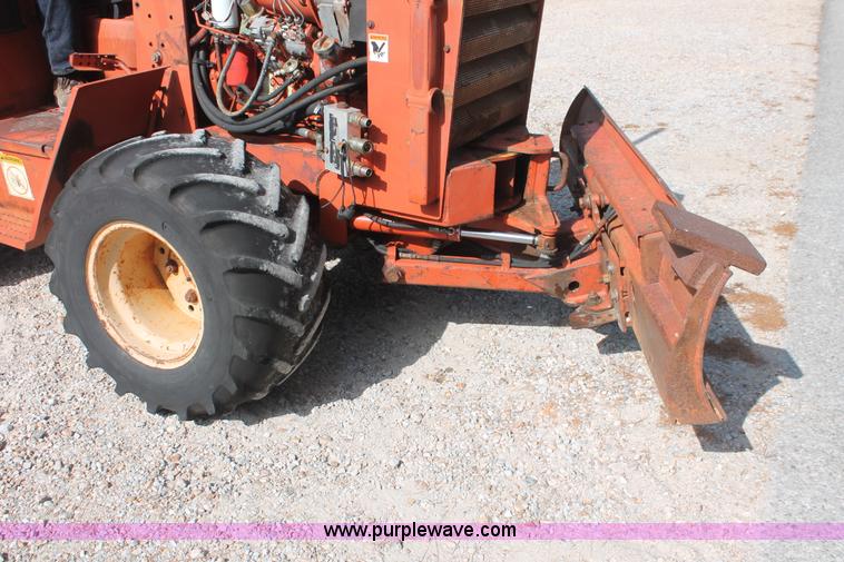 image for item I7935 1993 Ditch Witch 5110DD trencher