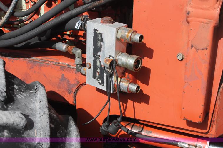 image for item I7935 1993 Ditch Witch 5110DD trencher