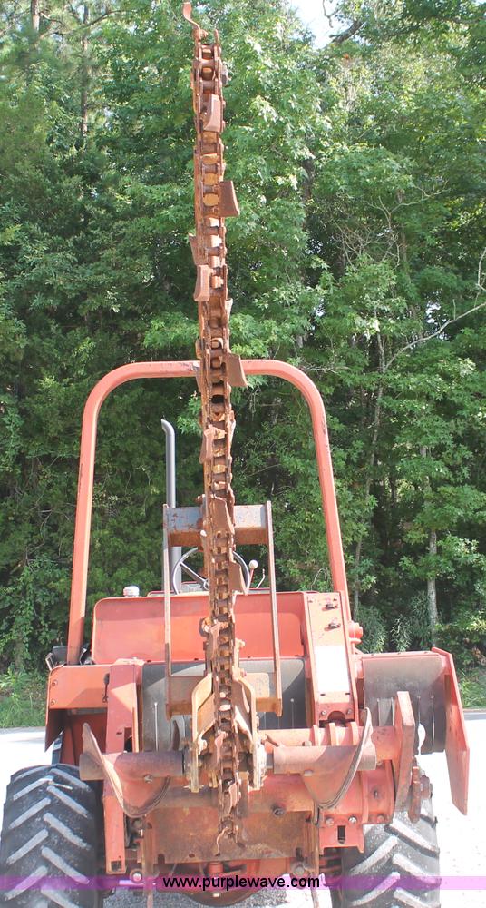 image for item I7935 1993 Ditch Witch 5110DD trencher