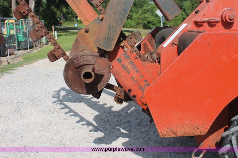 image for item I7935 1993 Ditch Witch 5110DD trencher