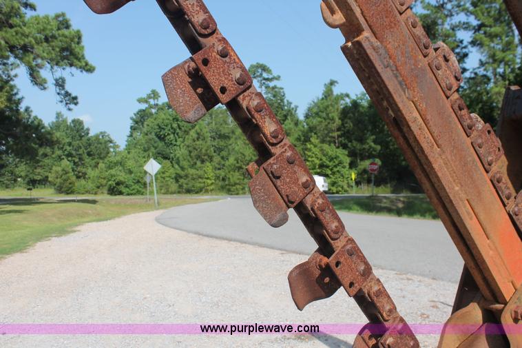 image for item I7935 1993 Ditch Witch 5110DD trencher